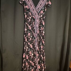 BONGO Black and Pink Short Sleeve V-Neck Sundress